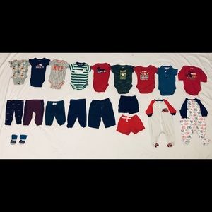 Newborn Clothing Bundle (Onesies & Bottoms)